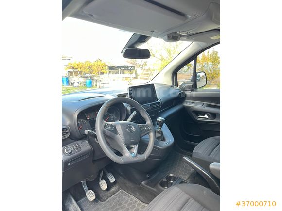 Sahibinden Opel Combo 1.5 CDTI Edition 2022 Model  33.000 km Beyaz