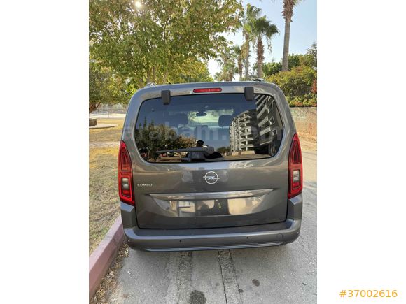 Sahibinden Opel Combo 1.5 CDTI Ultimate 2023 Model  32.000 km Gri