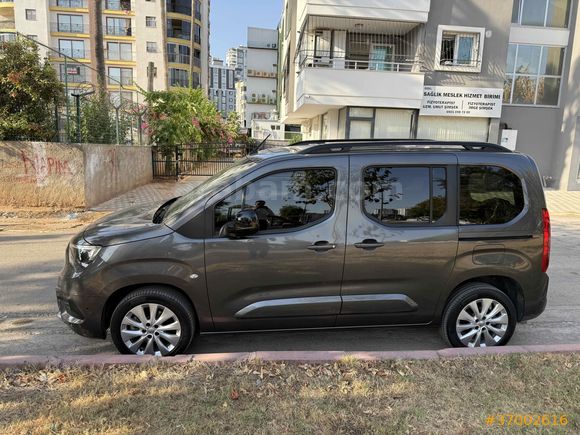 Sahibinden Opel Combo 1.5 CDTI Ultimate 2023 Model  32.000 km Gri