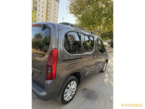 Sahibinden Opel Combo 1.5 CDTI Ultimate 2023 Model  32.000 km Gri