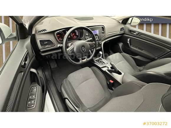 2021 RENAULT MEGANE 1.3 TCe Joy Comfort