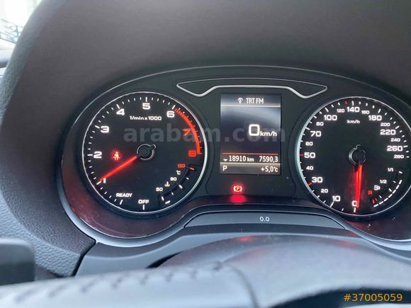 SAHİBİNDEN KAZASIZ BOYASIZ YETKİLİ SERVİS BAKIMLI EMSALSİZ DÜŞÜK KM 2019 A3