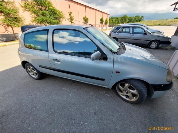 Sahibinden Renault Clio 1.6 RXT 2000 Model