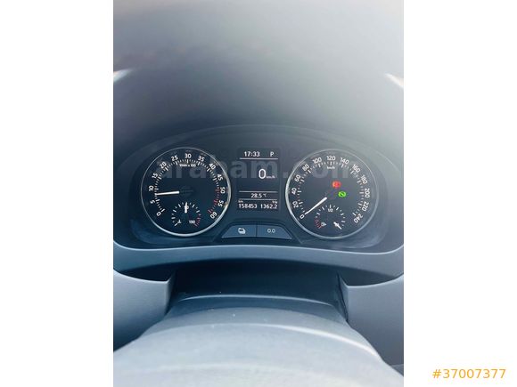 Sahibinden Skoda Rapid 1.6 TDI Ambition 2014 Model  160.000 km Beyaz