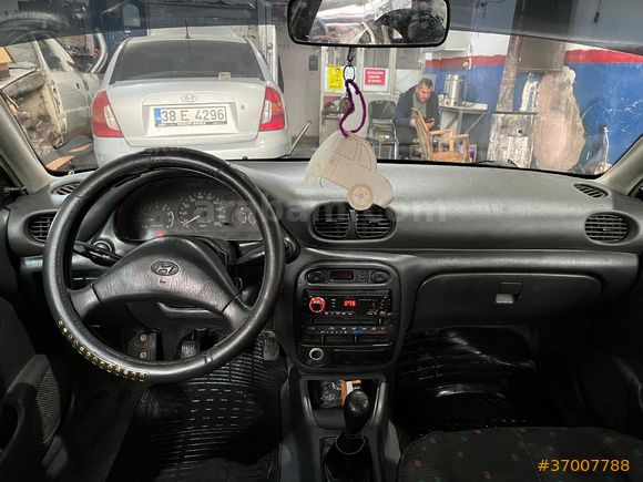 Sahibinden Hyundai Accent 1.5 GLS 1998 Model
