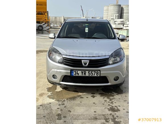 Sahibinden Dacia Sandero 1.5 dCi Black Line 2011 Model İstanbul 230.000 km Gri