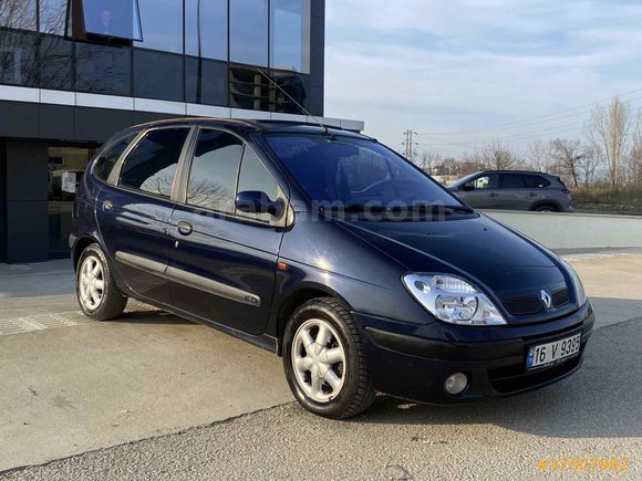 Sahibinden Renault Scenic 1.6 RXT 2001 Model  168.000 km Lacivert