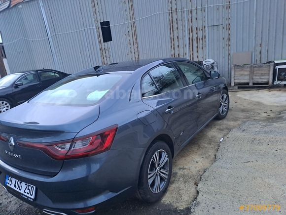 Sahibinden Renault Megane 1.3 TCe Touch Plus paket 2023 Model Tekirdağ