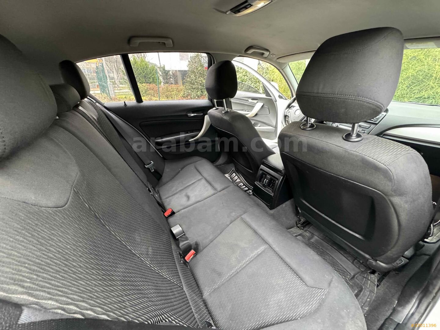 Galeriden BMW 1 Serisi 116d Comfort 2014 Model İstanbul 260.000 km Beyaz 7