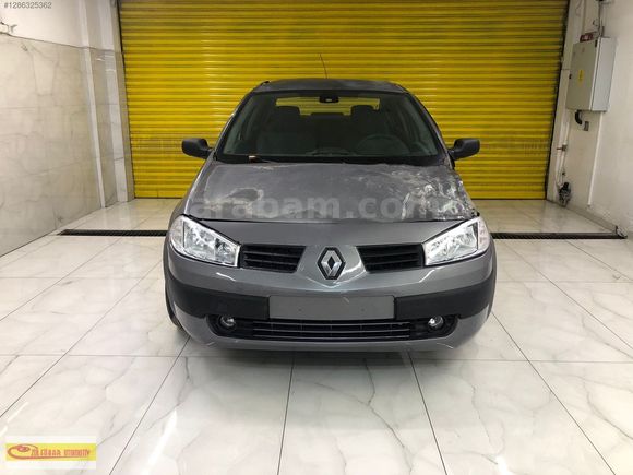 PAZARLIKSIZ BU GÜNE ÖZEL PLAKALI RUHSATLI 2004 RENAULT MEGAN 2