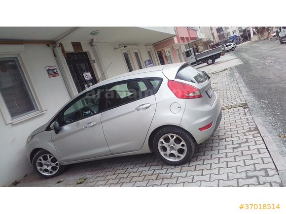 Sahibinden Ford Fiesta 1.4 TDCi Titanium X 2012 Model Ordu 205 km Gri (Gümüş)