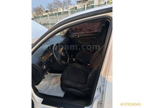 Sahibinden Volkswagen Golf 1.6 Trendline 2001 Model 