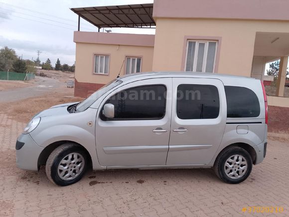 Sahibinden Renault Kangoo Multix 1.5 dCi Extreme 2011 Model