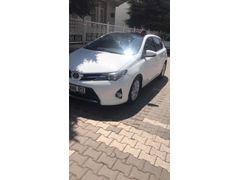 Sahibinden Toyota Auris 1.6 Premium 2014 Model 