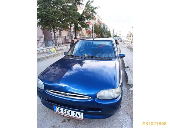 Sahibinden Ford Escort 1.8 CLX 1996 Model