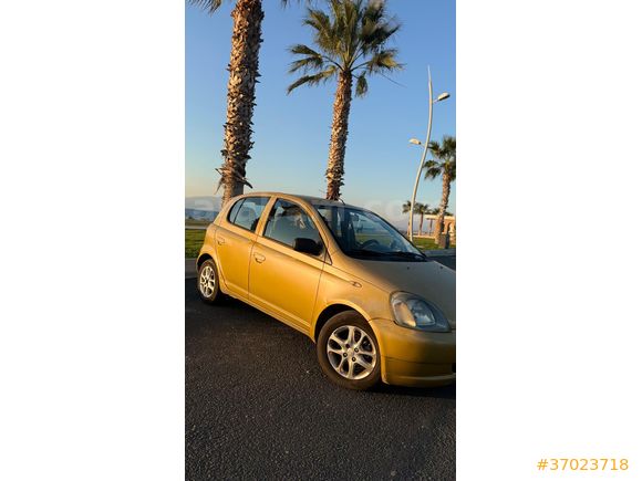 Eczacıdan Toyota Yaris 1.3 Sol 2000 Model