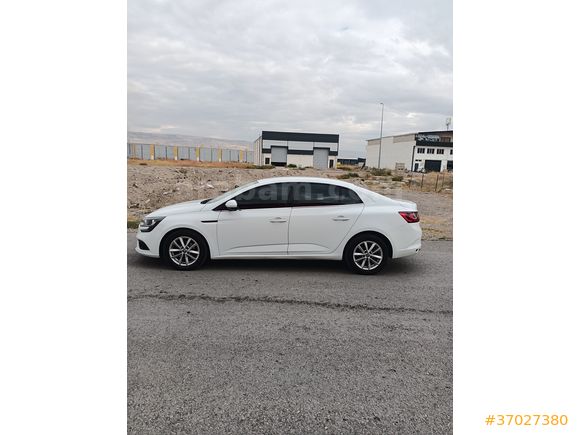 2017 MODEL RENAULT MEGANE TOUCH OTOMATİK