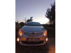 Sahibinden Toyota Auris 1.4 D-4D Comfort Extra 2011 Model  225.000 km Gri
