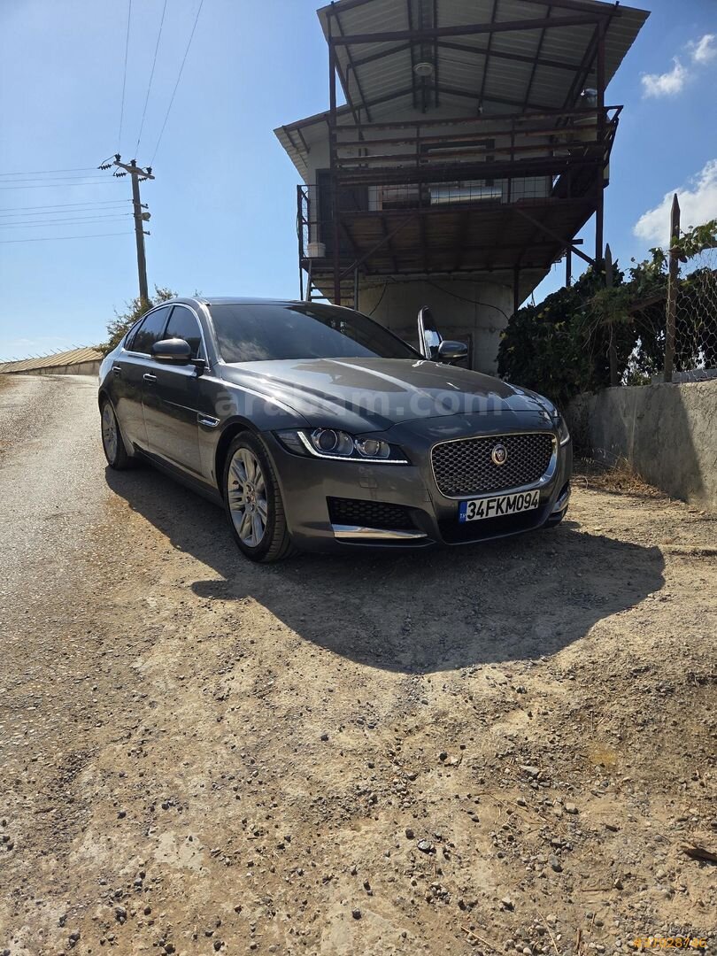 Sahibinden Jaguar XF 2.0 D Portfolio Plus 2015 Model Antalya 200.000 km Füme 7