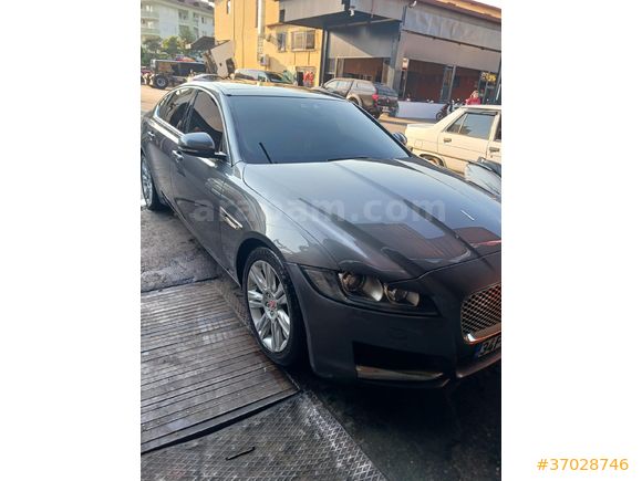 Sahibinden Jaguar XF 2.0 D Portfolio Plus 2015 Model