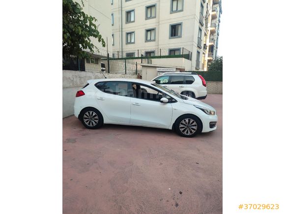 Sahibinden Kia Ceed 1.6 CRDi Comfort 2015 Model