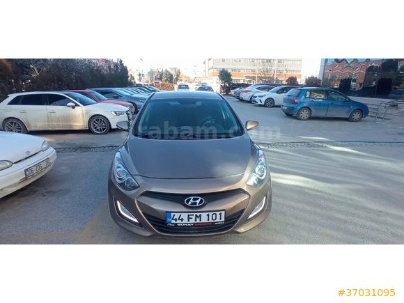 Sahibinden Hyundai i30 1.6 GDi Style 2012 Model  135.000 km Kahverengi
