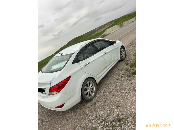 Sahibinden Hyundai Accent Blue 1.6 CRDI Mode Plus 2018 Model 