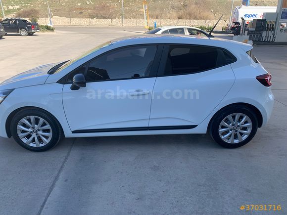 Sahibinden Renault Clio 1.0 SCe Joy 2023 Model 