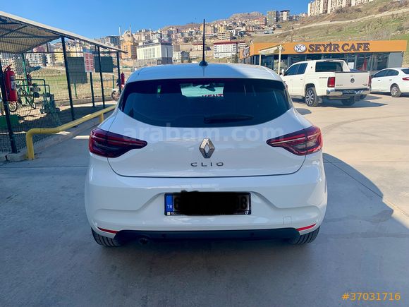 Sahibinden Renault Clio 1.0 SCe Joy 2023 Model 