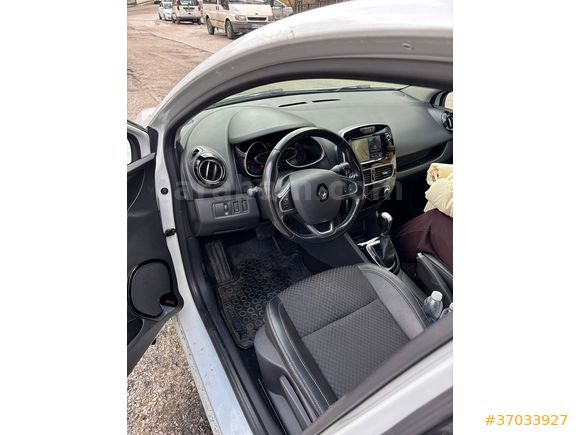 2.Sahibinden Renault Clio 1.5 dCi Icon (Carplay, Android Auto, Ön Park Sensörü)