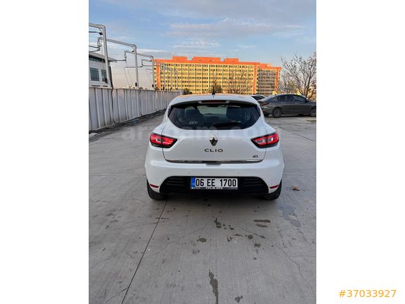 2.Sahibinden Renault Clio 1.5 dCi Icon (Carplay, Android Auto, Ön Park Sensörü)
