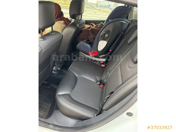 2.Sahibinden Renault Clio 1.5 dCi Icon (Carplay, Android Auto, Ön Park Sensörü)