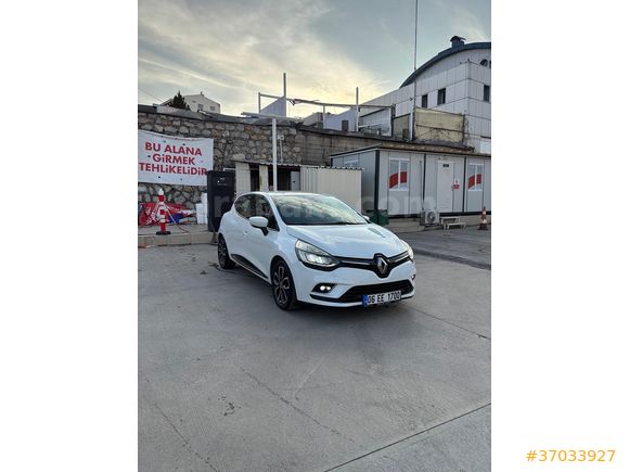 2.Sahibinden Renault Clio 1.5 dCi Icon (Carplay, Android Auto, Ön Park Sensörü)