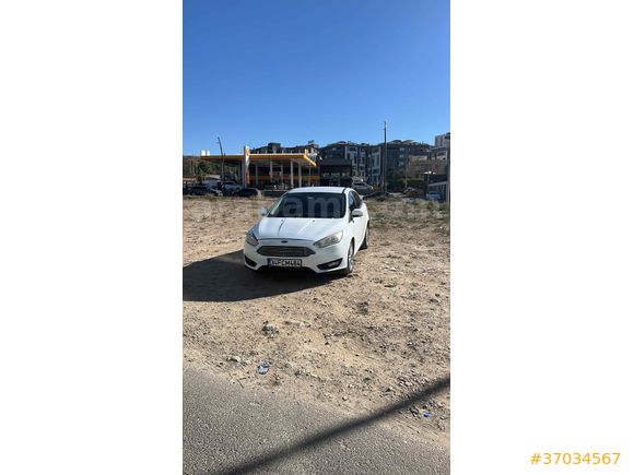Sahibinden Temiz Bakımlı Ford Focus 1.5 TDCi Trend X