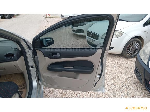 Sahibinden Ford Focus 1.6 Trend 2006 Model