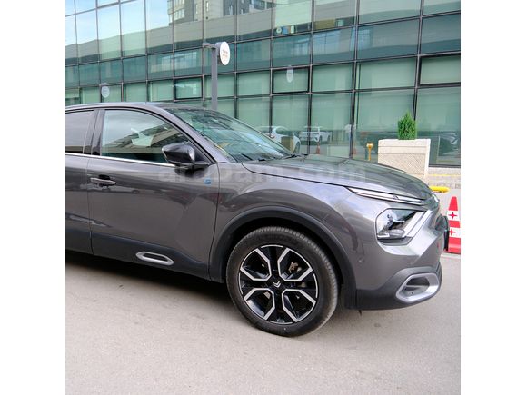 Hatasız Citroen e-C4 X Shine Bold 2024 Model 