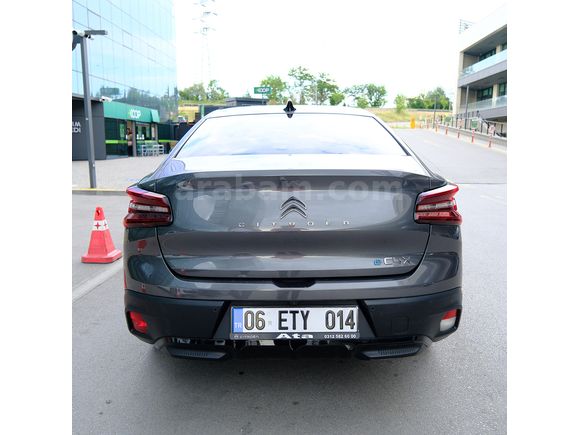 Hatasız Citroen e-C4 X Shine Bold 2024 Model 