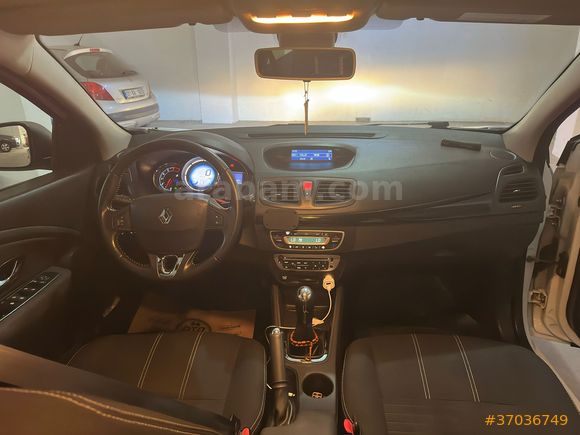 Sahibinden Renault Megane 1.6 Touch Plus 2015 Model 