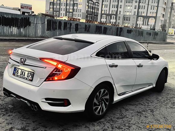 Sahibinden Honda Civic 1.6 i-VTEC Executive 2018 Model  122.000 km Beyaz