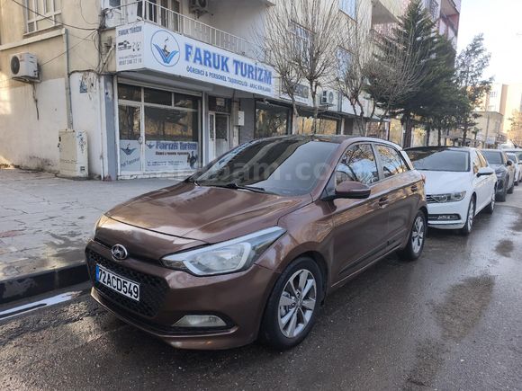 SAHİBİNDEN İ20 ELİTE CAM TAVANLI DEĞİŞENSİZ