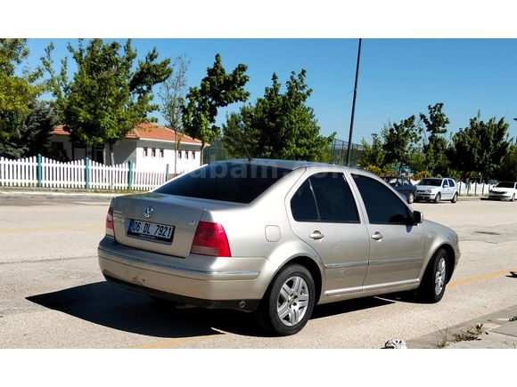 km 153 bin orjinal  Bora( hız sabitlemeli)