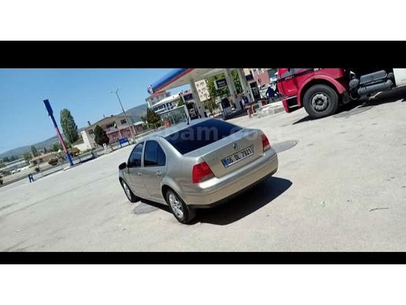 km 153 bin orjinal  Bora( hız sabitlemeli)