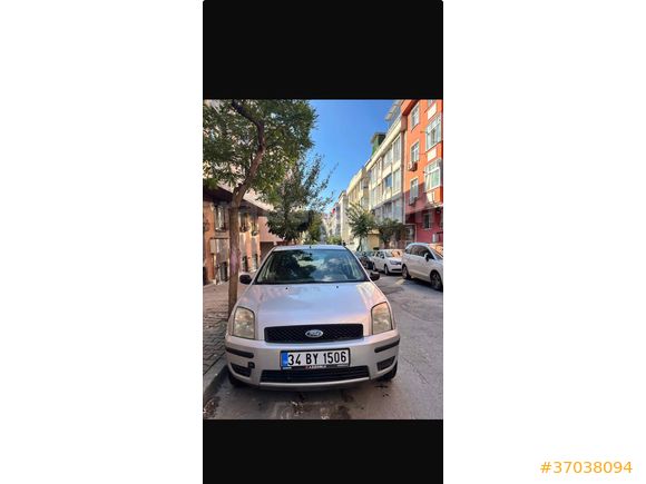 İLK SAHİBİNDEN ACİL SATILIK FORD FUSİON 115.000 KİLOMETREDE TEMİZ KULLANILMIŞ
AİLE ARABASI  