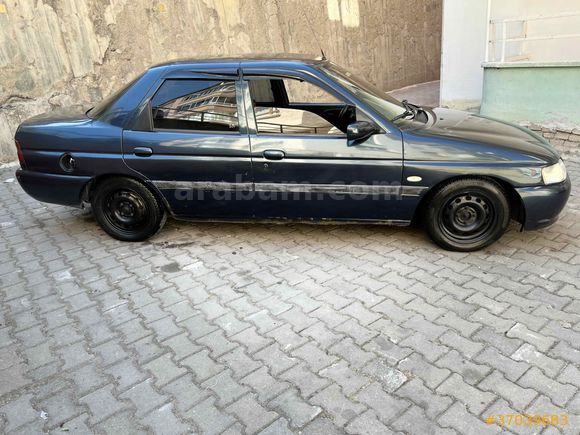 Sahibinden Ford Escort 97 1.8 CLX 250.000 km Lacivert