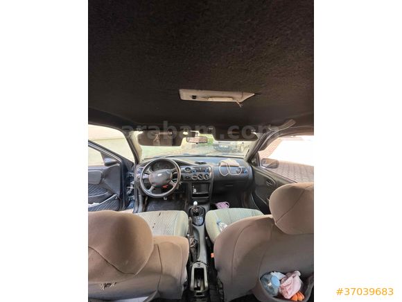 Sahibinden Ford Escort 97 1.8 CLX 250.000 km Lacivert