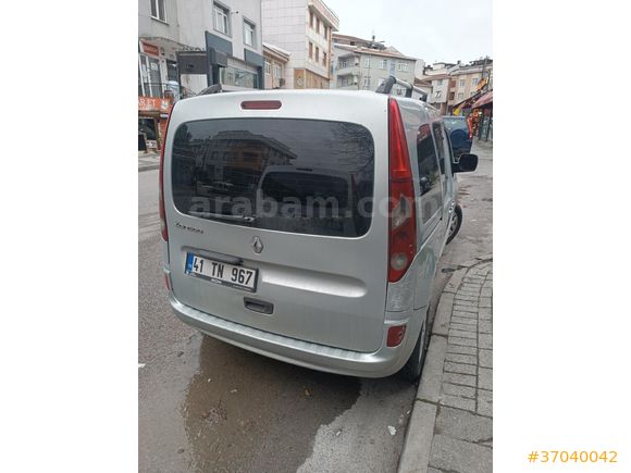 Sahibinden Renault Kangoo Multix 1.5 dCi Extreme 2011 Model