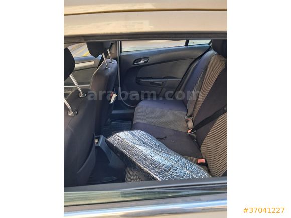 Sahibinden Opel Astra 1.6 Essentia 2005 Model İstanbul 228.000 km Sarı