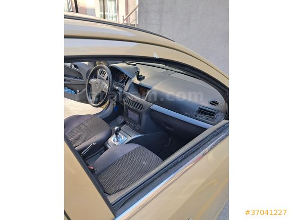 Sahibinden Opel Astra 1.6 Essentia 2005 Model İstanbul 228.000 km Sarı