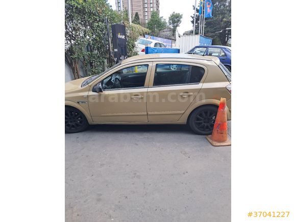 Sahibinden Opel Astra 1.6 Essentia 2005 Model İstanbul 228.000 km Sarı