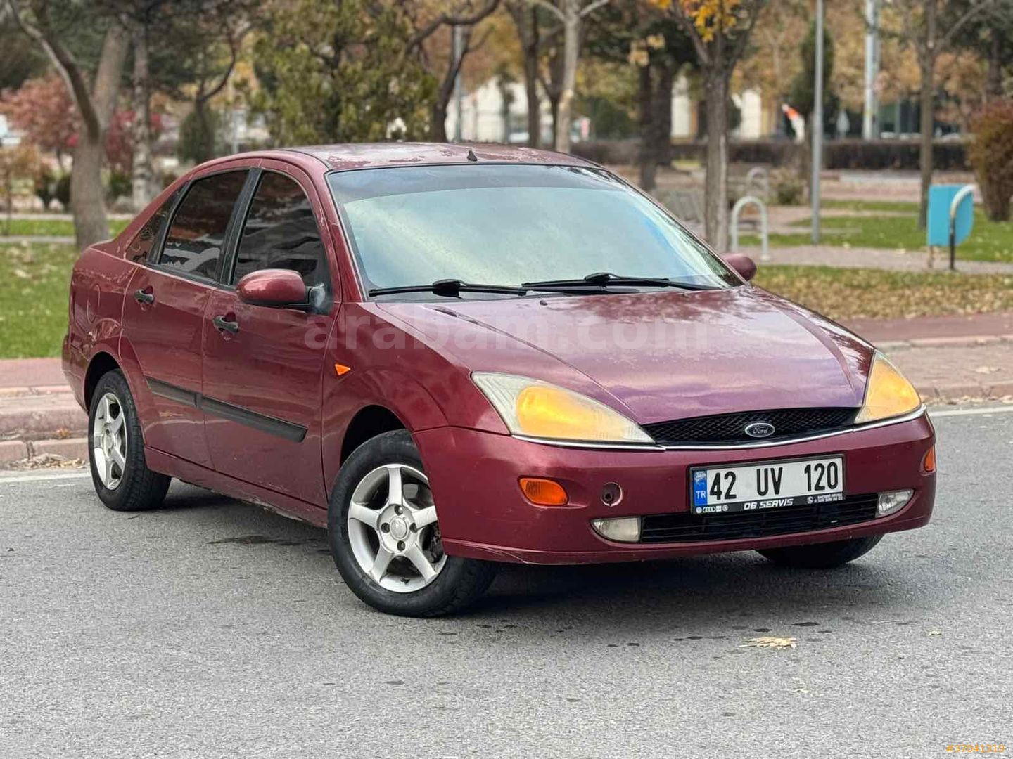 GALERİDEN FORD FOCUS 2.0 GHİA 2000 MODEL KAYSERİ 355.000 KM BORDO